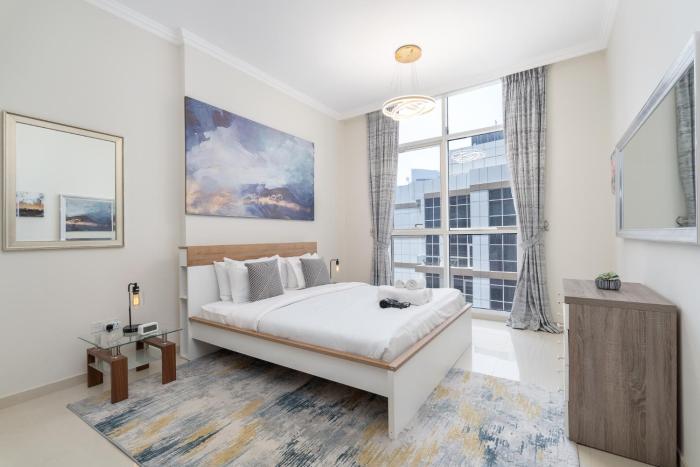 heaven crest vacation homes downtown studio 1 and 3 bedroom suites 2 minute walk to dubai mall and burj khalifa