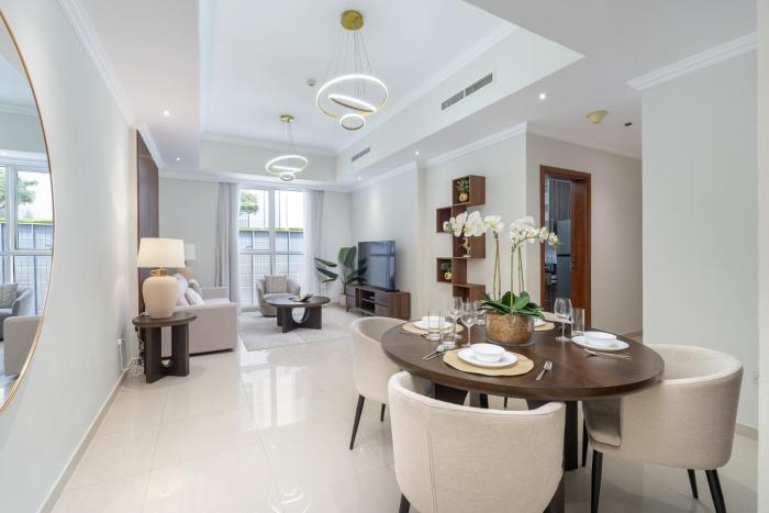 heaven crest vacation homes downtown studio 1 and 3 bedroom suites 2 minute walk to dubai mall and burj khalifa