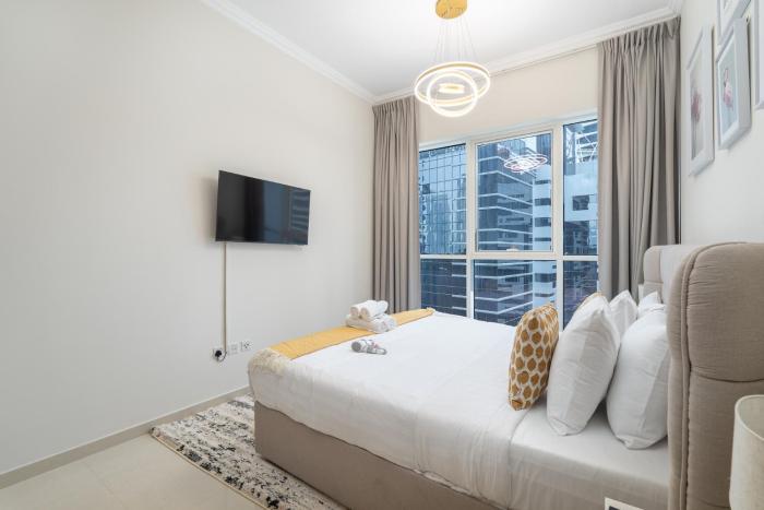 heaven crest vacation homes downtown studio 1 and 3 bedroom suites 2 minute walk to dubai mall and burj khalifa