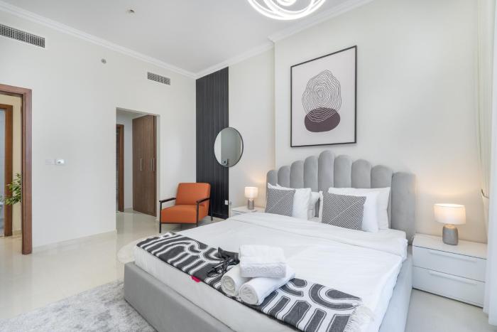 heaven crest vacation homes downtown studio 1 and 3 bedroom suites 2 minute walk to dubai mall and burj khalifa