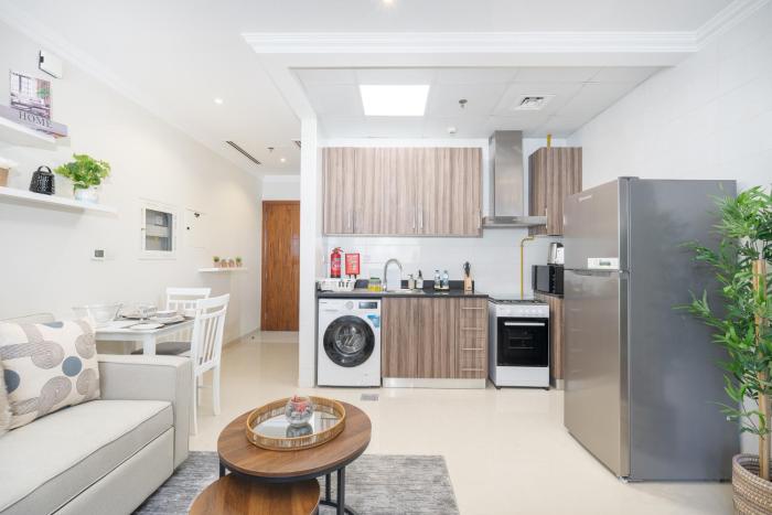 heaven crest vacation homes downtown studio 1 and 3 bedroom suites 2 minute walk to dubai mall and burj khalifa