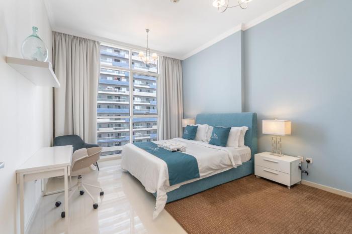 heaven crest vacation homes downtown studio 1 and 3 bedroom suites 2 minute walk to dubai mall and burj khalifa