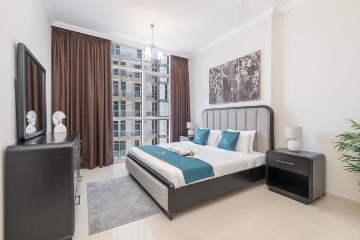 heaven crest vacation homes downtown studio 1 and 3 bedroom suites 2 minute walk to dubai mall and burj khalifa