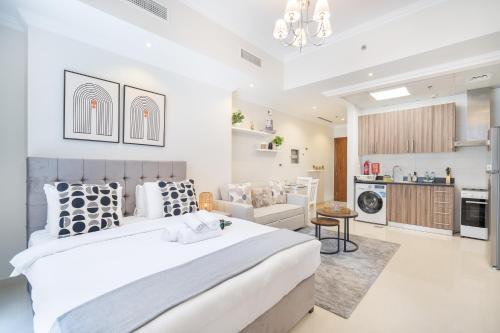 heaven crest vacation homes downtown studio 1 and 3 bedroom suites 2 minute walk to dubai mall and burj khalifa