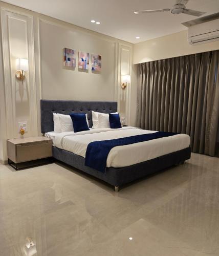 Western Hotel,,2 star