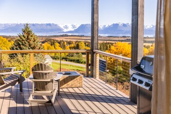 inlet view home