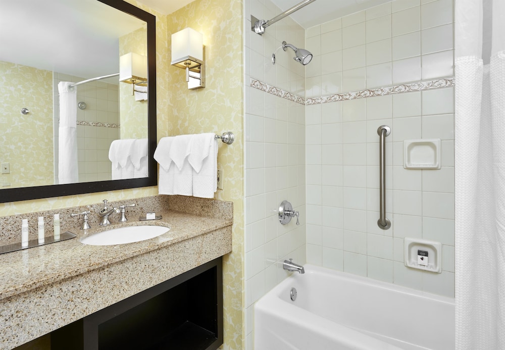 doubletree by hilton chicago oak brook