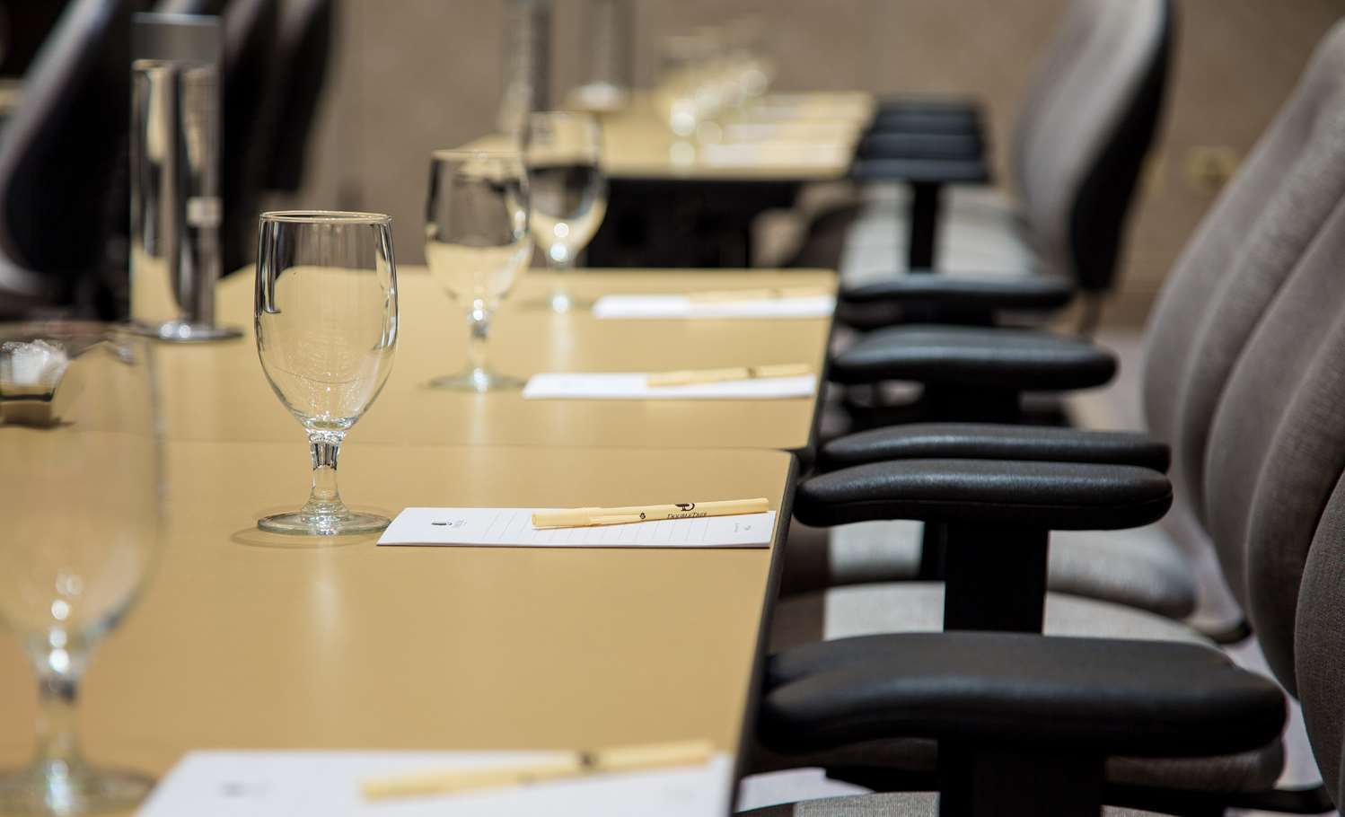 doubletree by hilton chicago oak brook