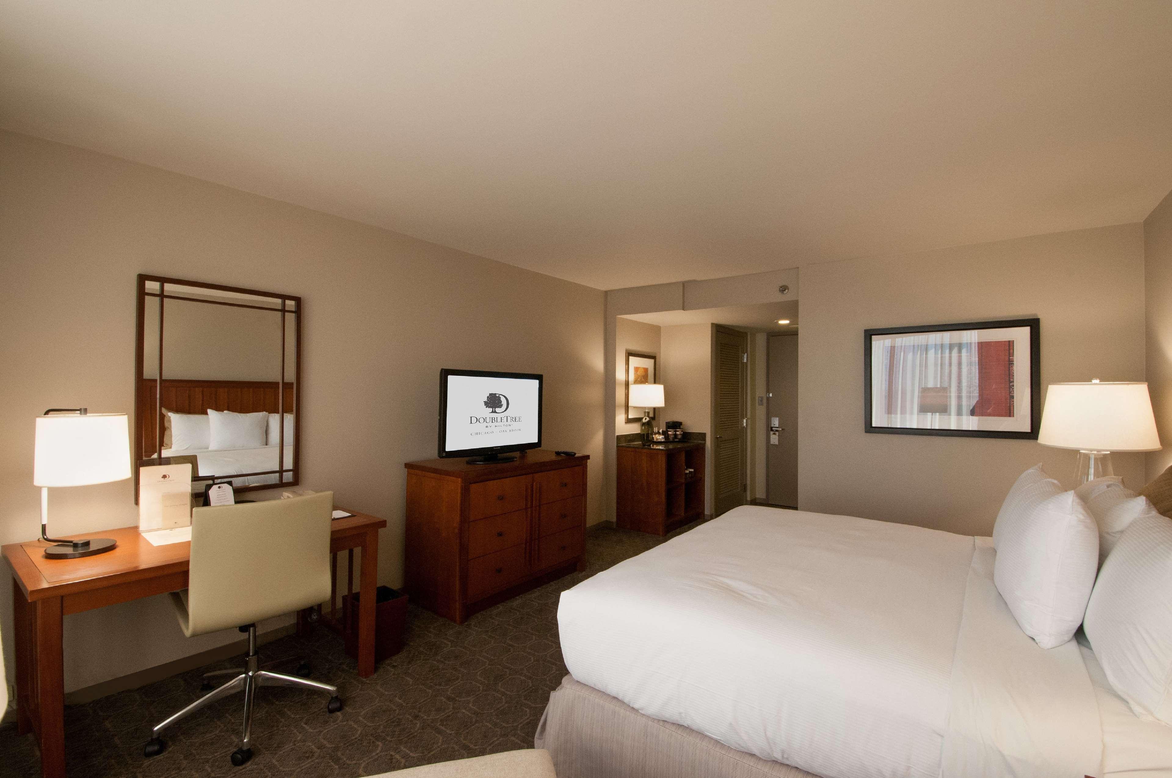doubletree by hilton chicago oak brook