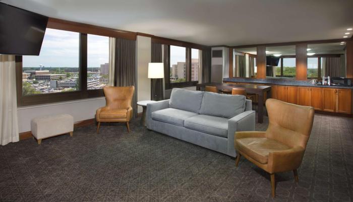 doubletree by hilton chicago oak brook