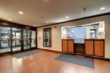 Holiday Inn Express Fort Campbell-Oak Grove By Ihg,Hopkinsville>>Clarksville,3 star
