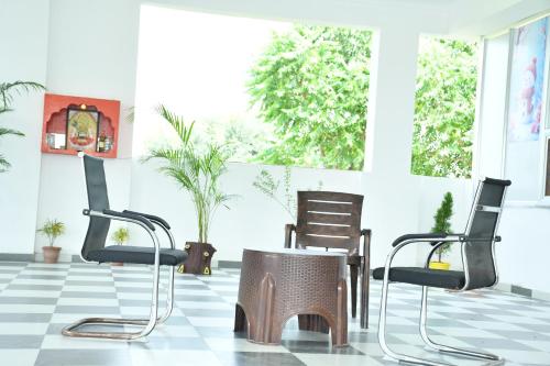 Hotel Prayagraj,,3 star