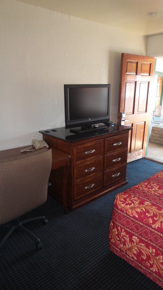 Holiday Motel Oakdale,Oakdale>>Modesto,3 star