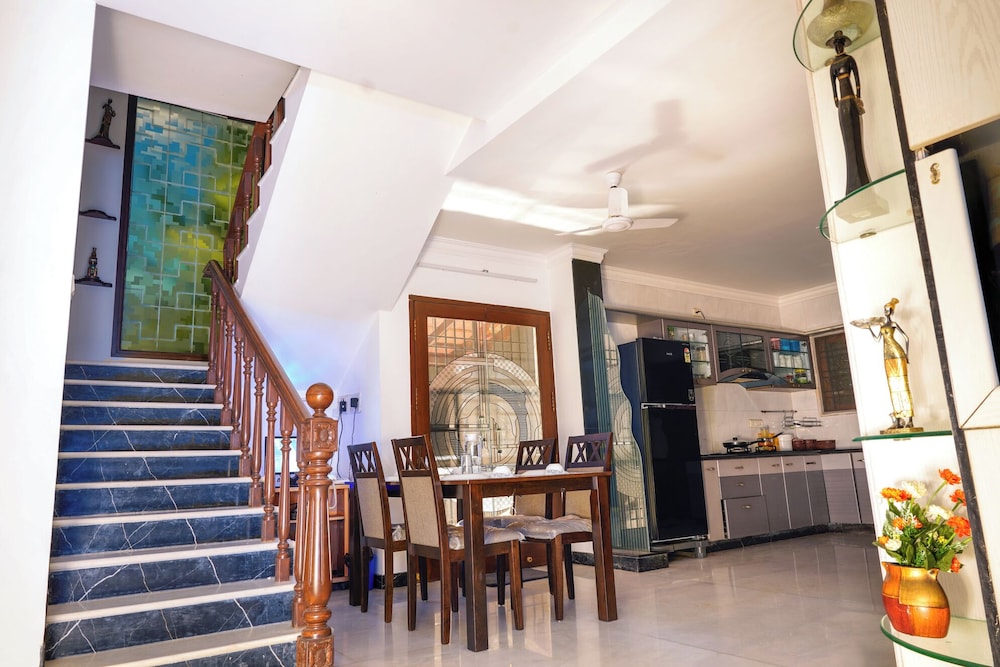 ravana egyptians villa