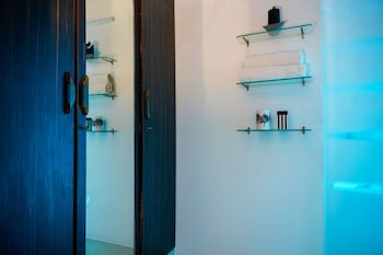 ravana egyptians villa