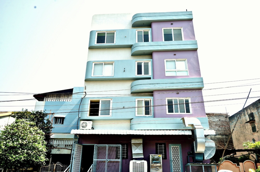 hotel shubhaarambh khandwa