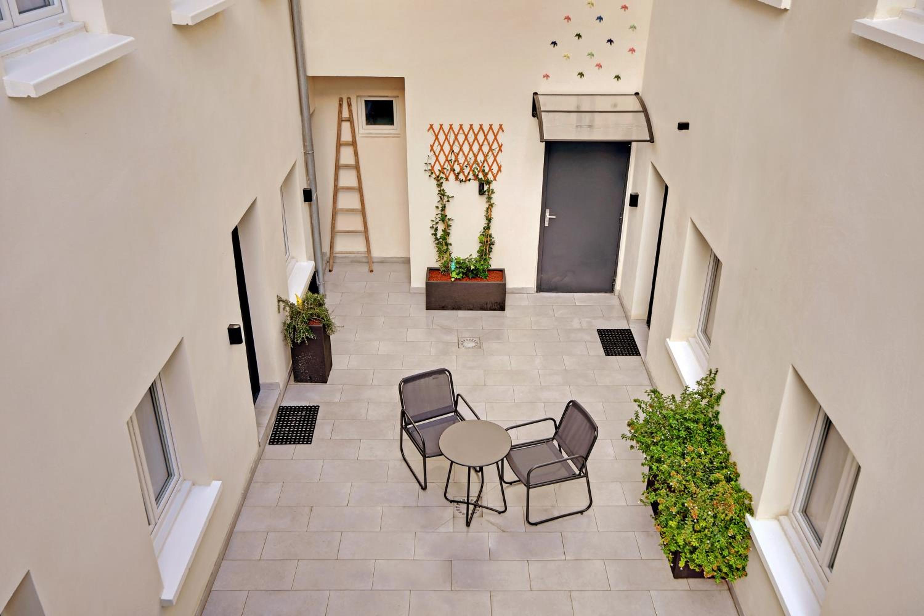 hotel cocoon