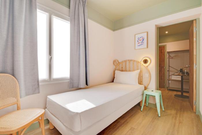 hotel cocoon