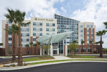 hyatt place pensacola airport