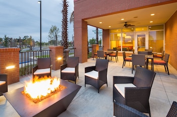 hyatt place pensacola airport
