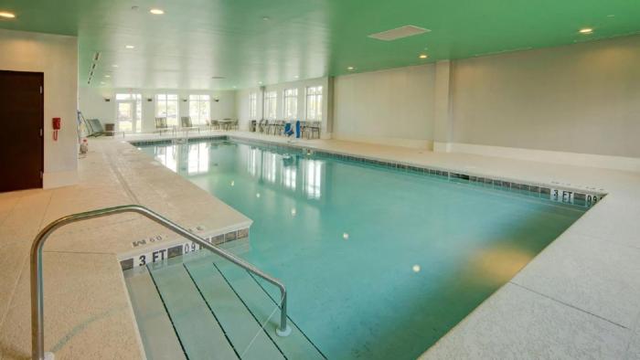 hyatt place pensacola airport