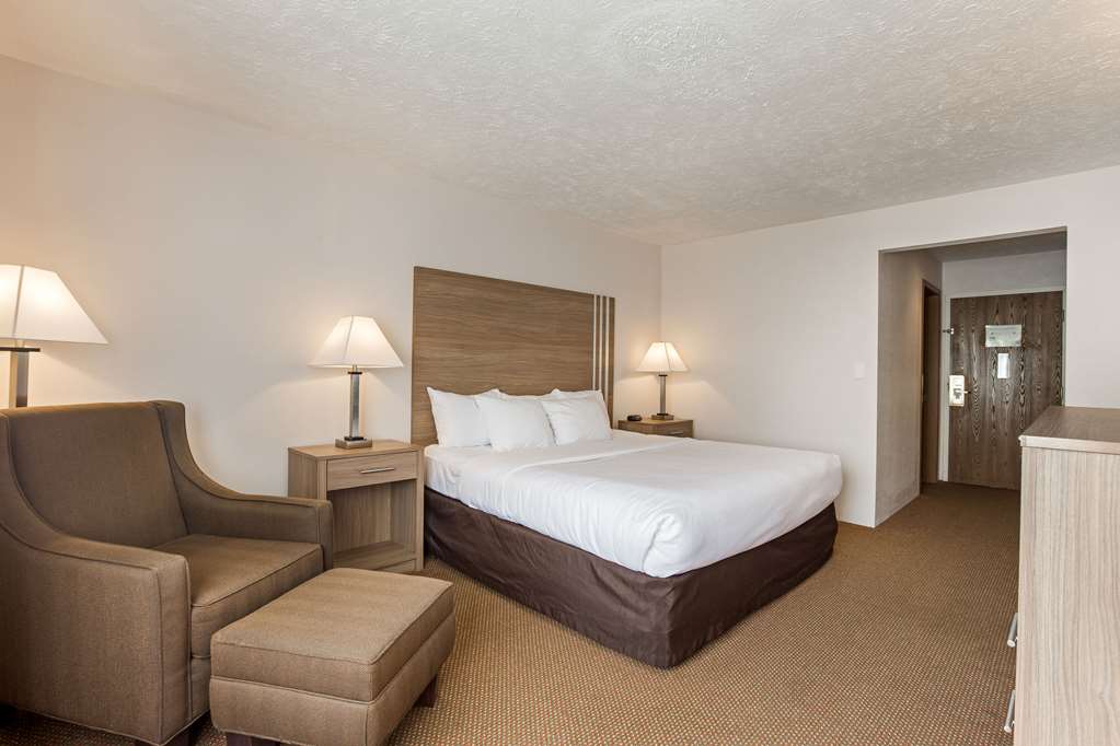 quality inn petoskey harbor springs