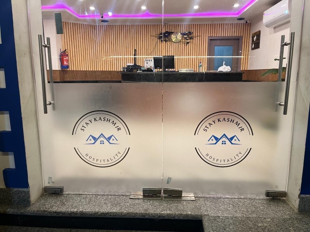 hotel su casa by stay kashmir