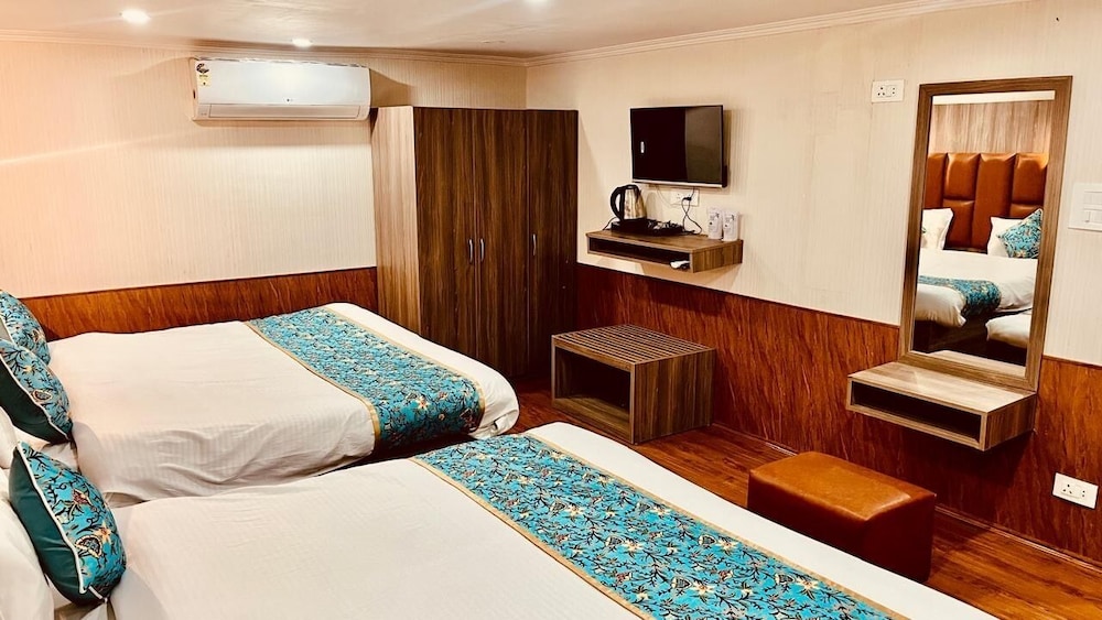 hotel su casa by stay kashmir