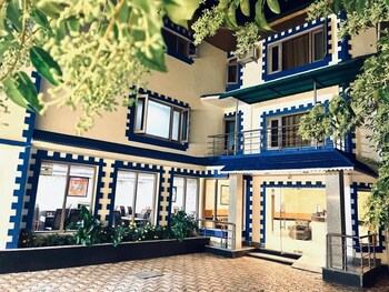 hotel su casa by stay kashmir