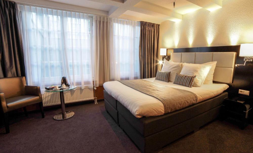 hotel mansion