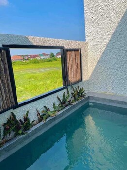 R Resident Resort,,2 star