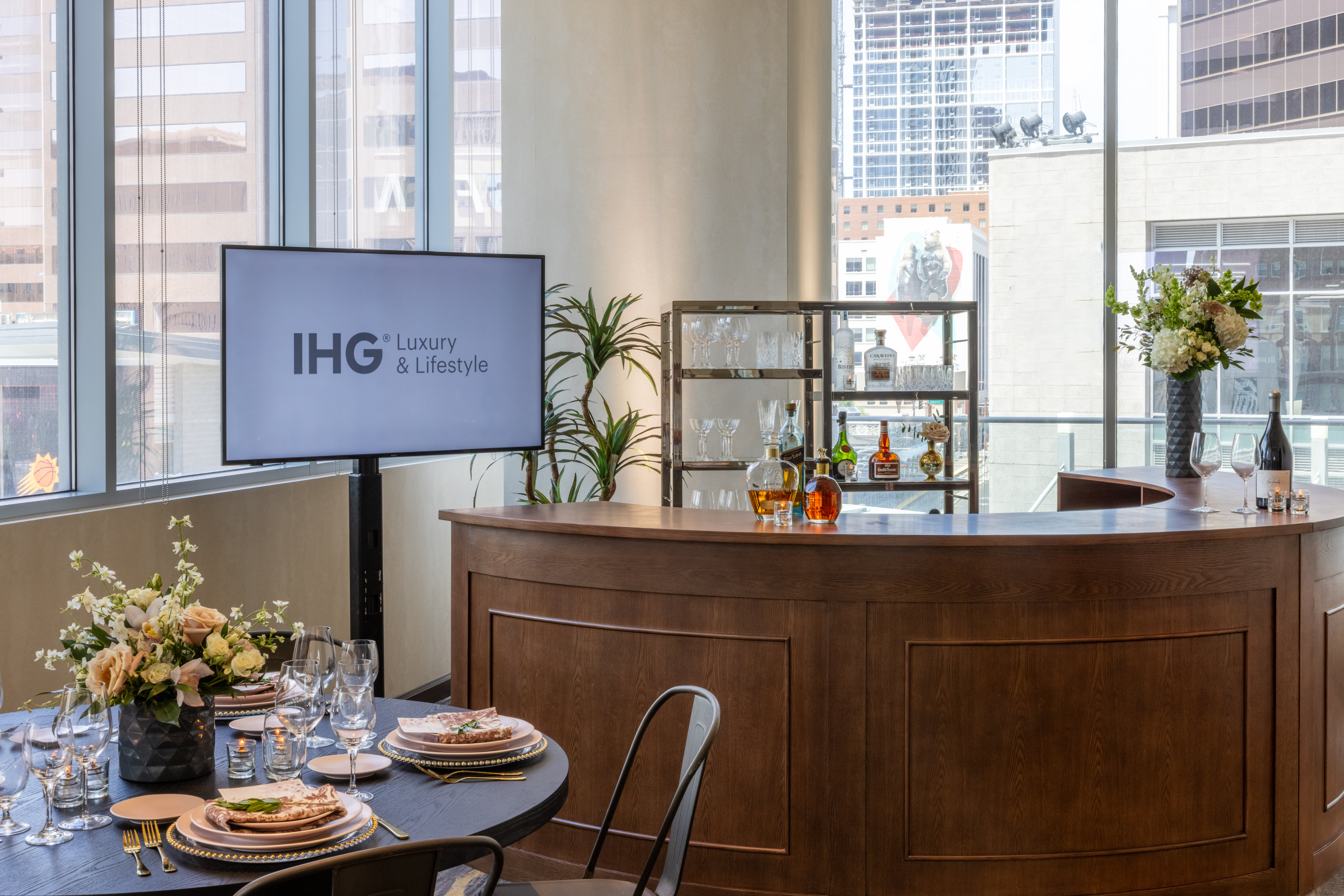 kimpton hotel palomar phoenix cityscape by ihg