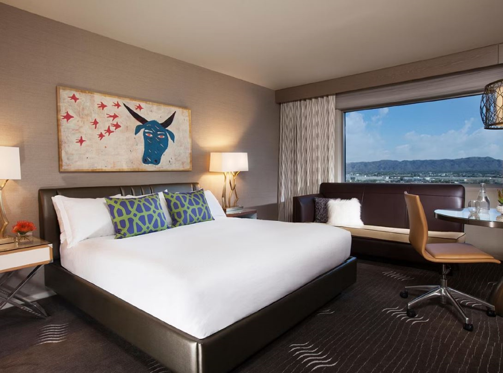 kimpton hotel palomar phoenix cityscape by ihg