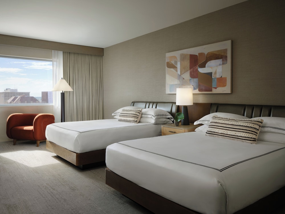 kimpton hotel palomar phoenix cityscape by ihg