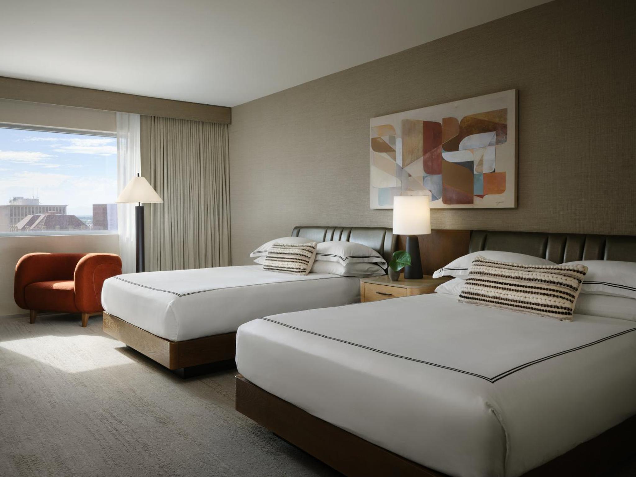 kimpton hotel palomar phoenix cityscape by ihg