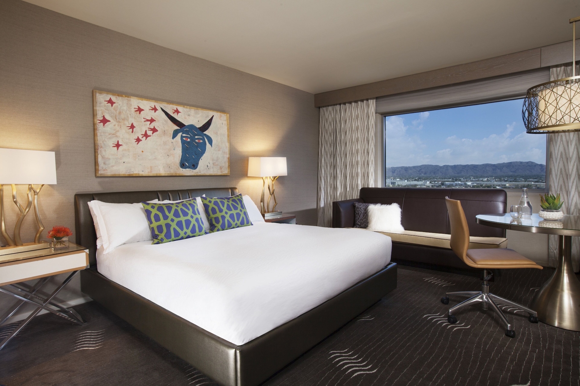 kimpton hotel palomar phoenix cityscape by ihg