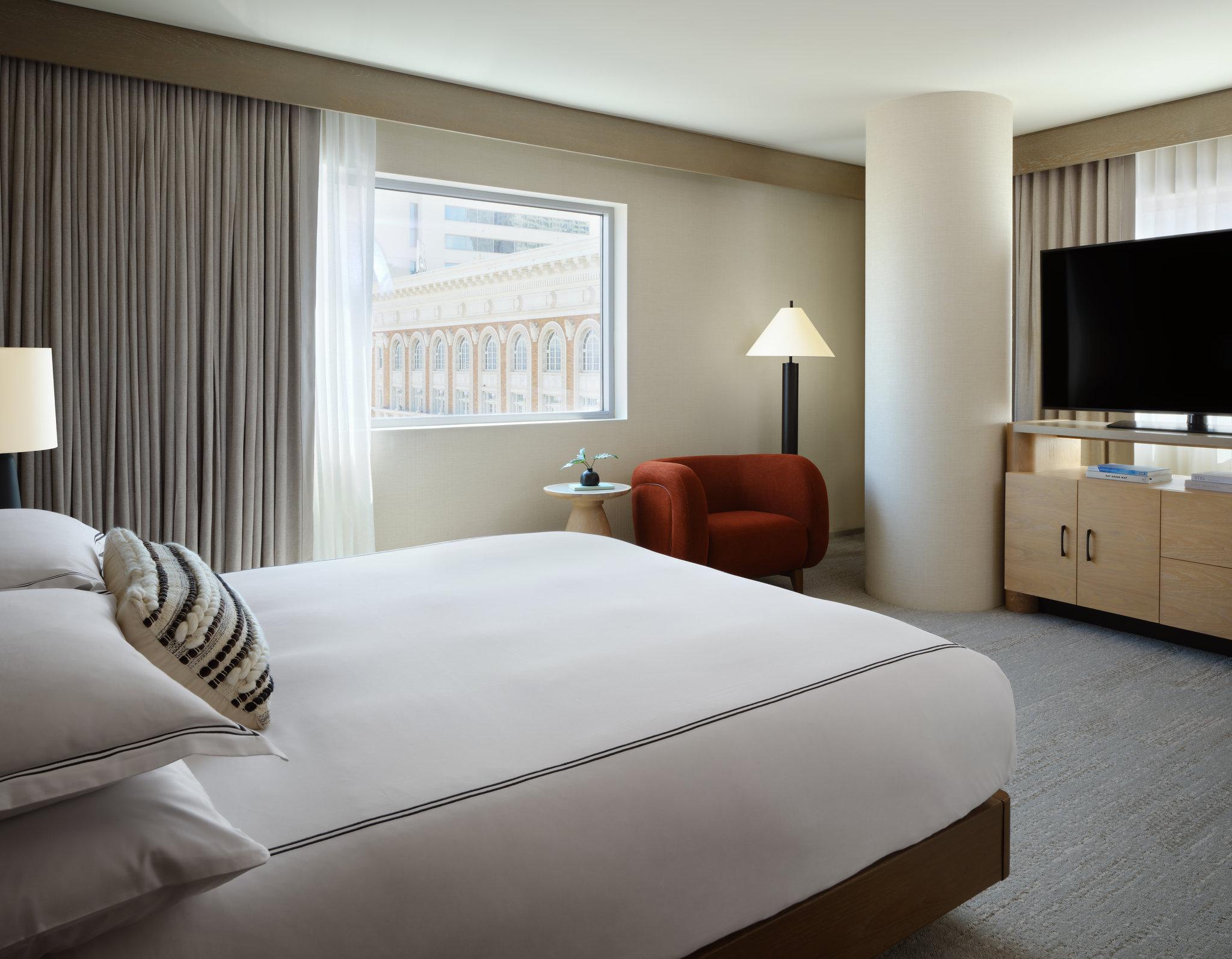 kimpton hotel palomar phoenix cityscape by ihg