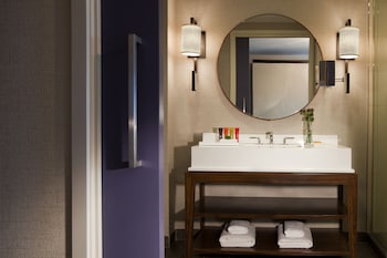 Kimpton Hotel Palomar Phoenix Cityscape By Ihg,Arizona>>Downtown Phoenix,4 star