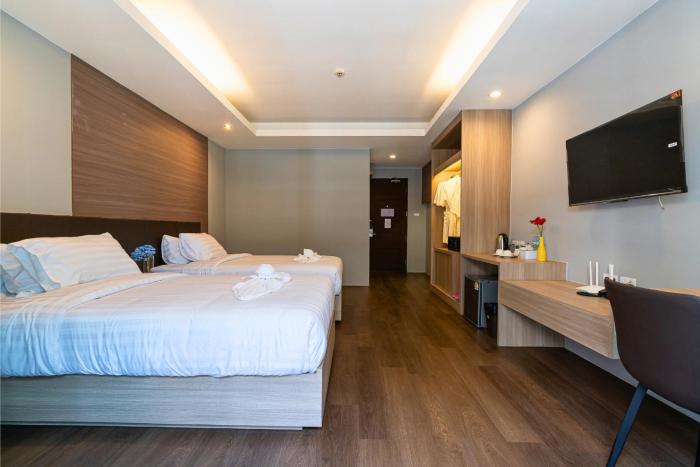 tisha hotel