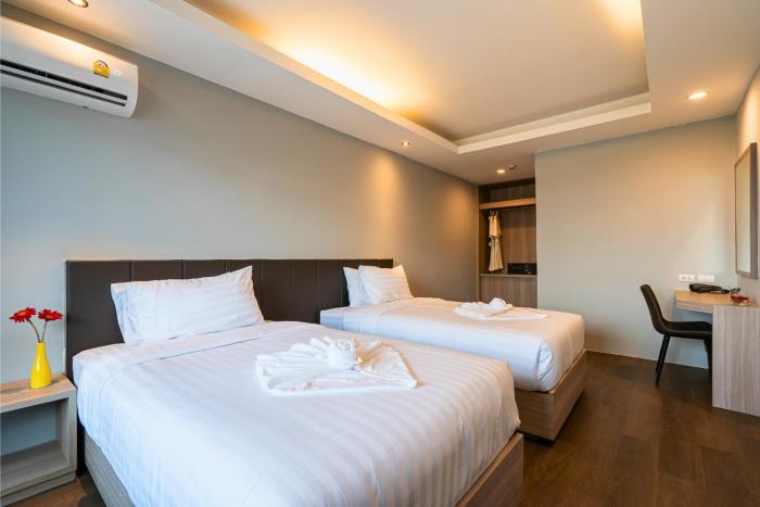 tisha hotel
