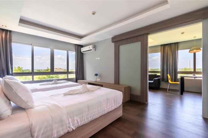 tisha hotel