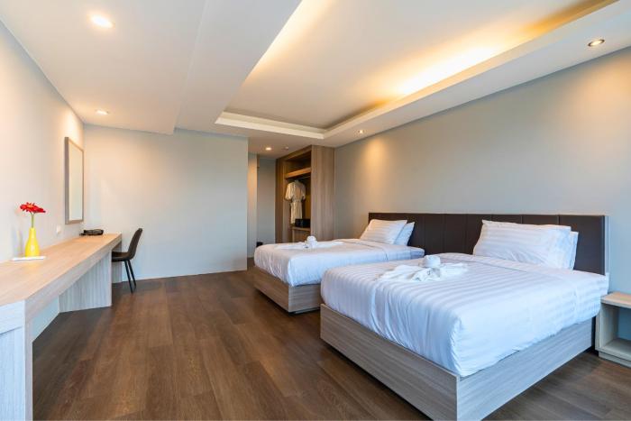 tisha hotel