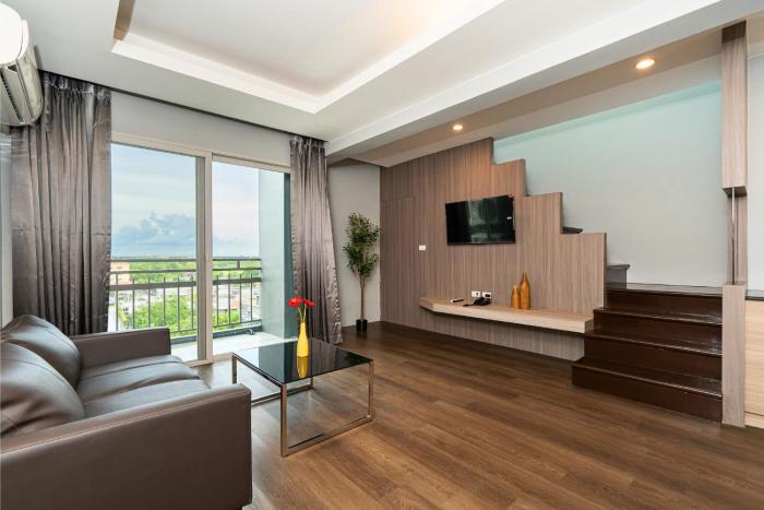 tisha hotel