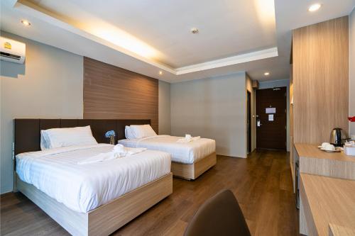 tisha hotel