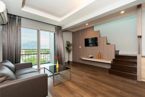 tisha hotel