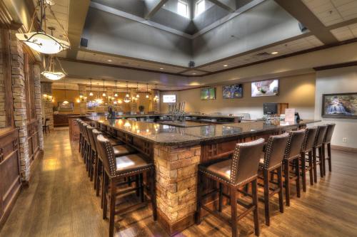 the ramsey hotel and convention center