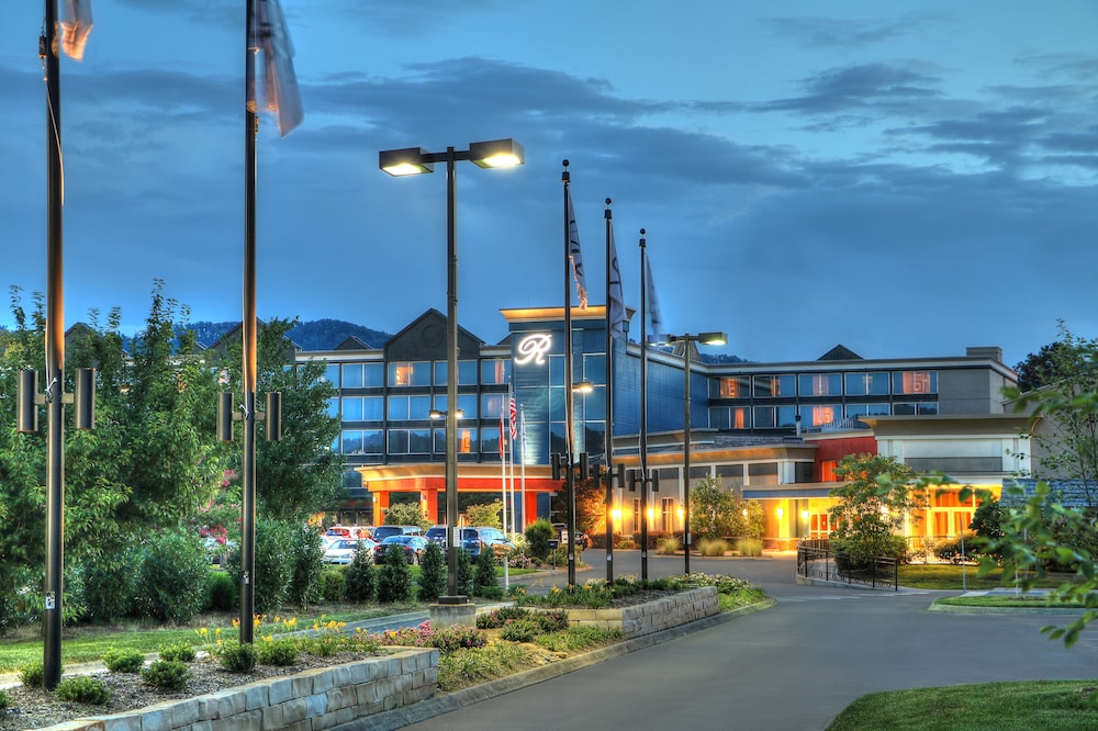 the ramsey hotel and convention center