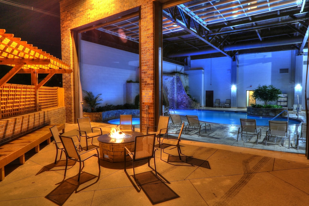 the ramsey hotel and convention center