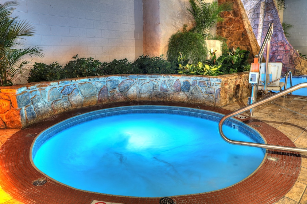 the ramsey hotel and convention center