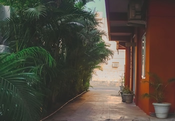 naksha tree hotels honey crest